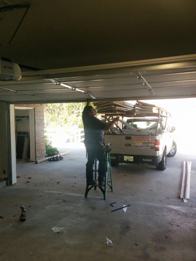 Getting Emergency Garage Door Services